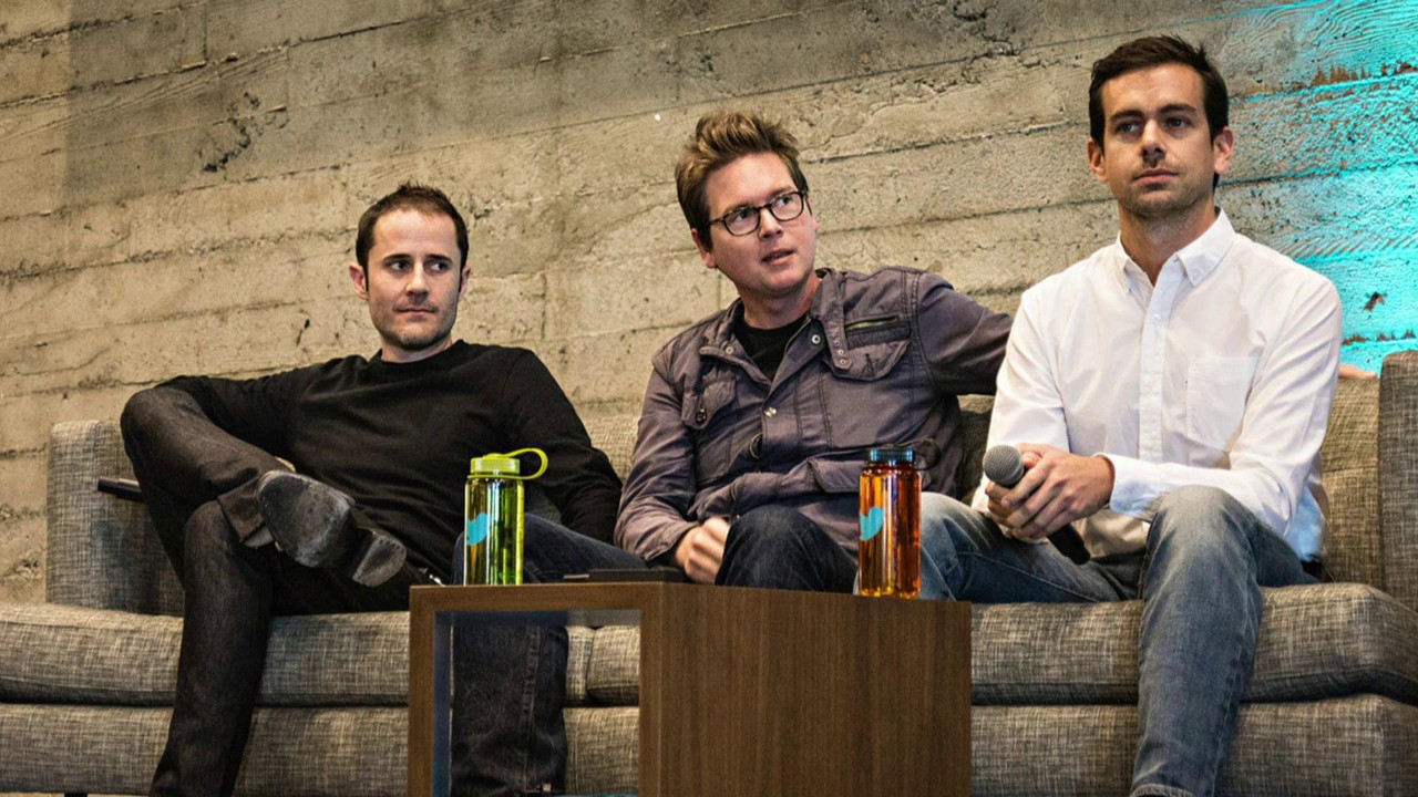 W Telewizji / Twitter: Breaking the Bird